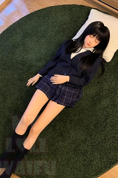 小型癒し系ラブドール