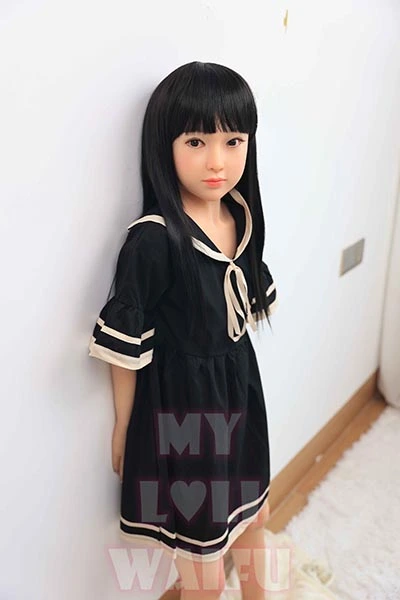 幼顔気品ある等身大リアルセックスドール