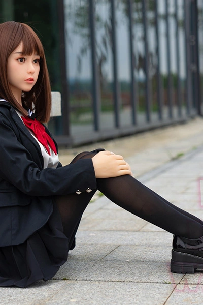 スレンダー体型ラブドール