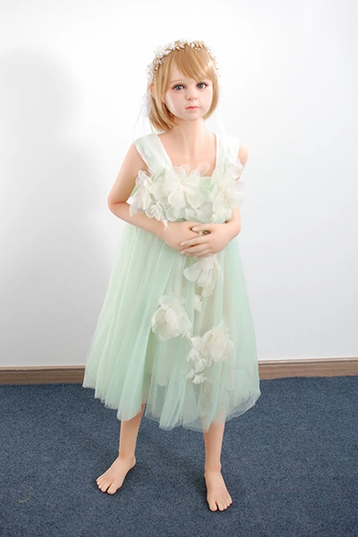 MLW DOLL 小柄 美少女 ラブドール