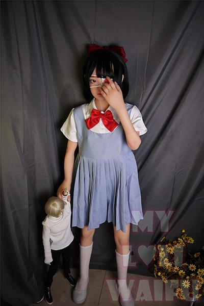 贫乳 リアルラブドール