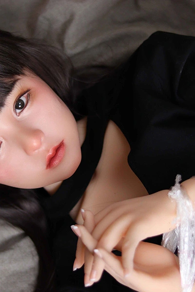 MLW DOLL 綺麗な美少女ダッチワイフ