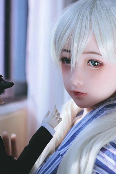 人気アダルトラブ人形