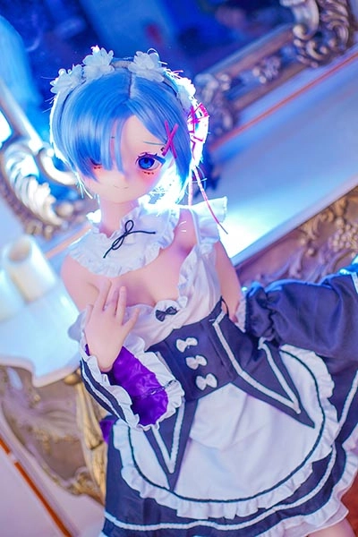 アニメ顔美少女 漫画風ラブドール