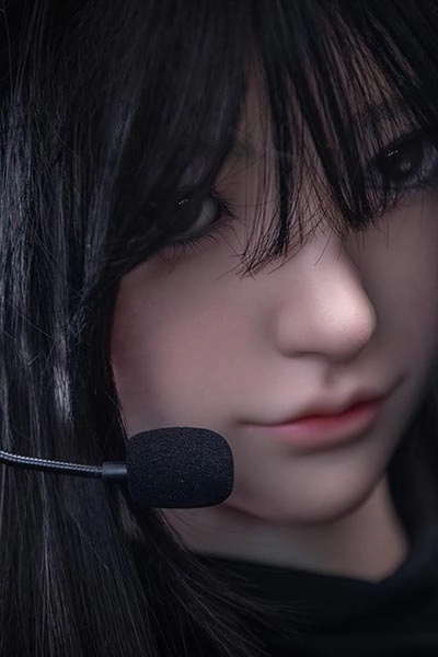 黒い戦闘服を着たガンガール