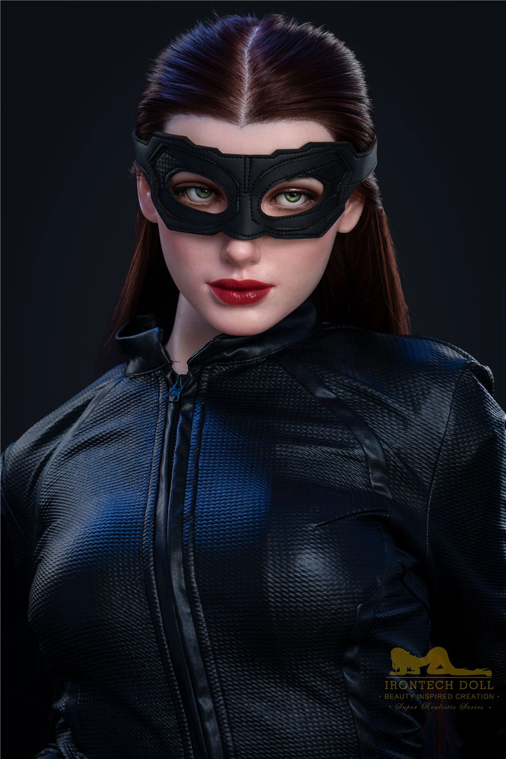  catwoman ダッチワイフ 実写