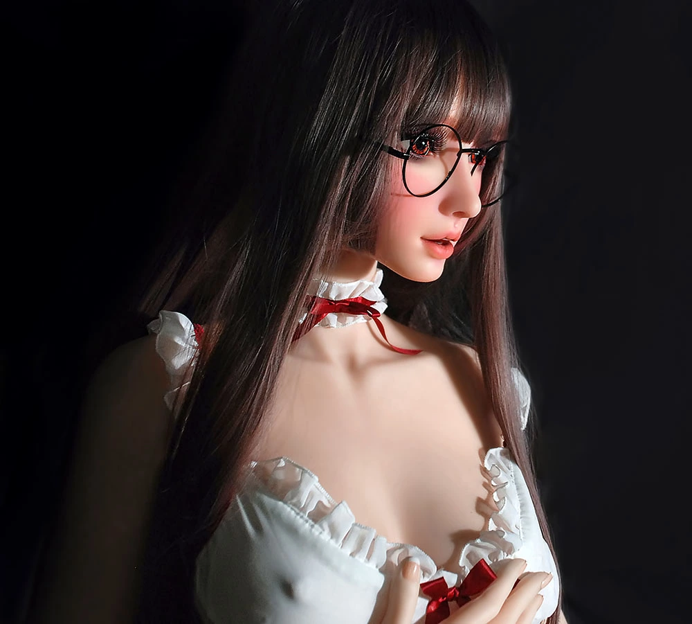 可愛い癒し系セクシードール