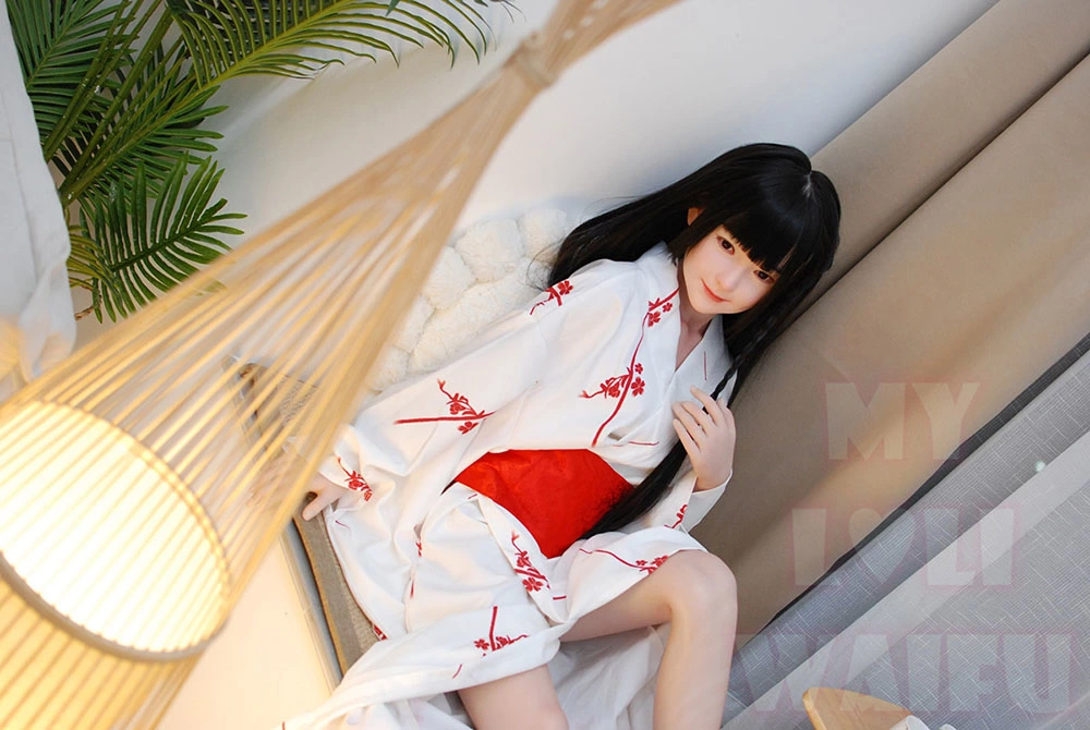 MLW DOLL 小柄ラブドール