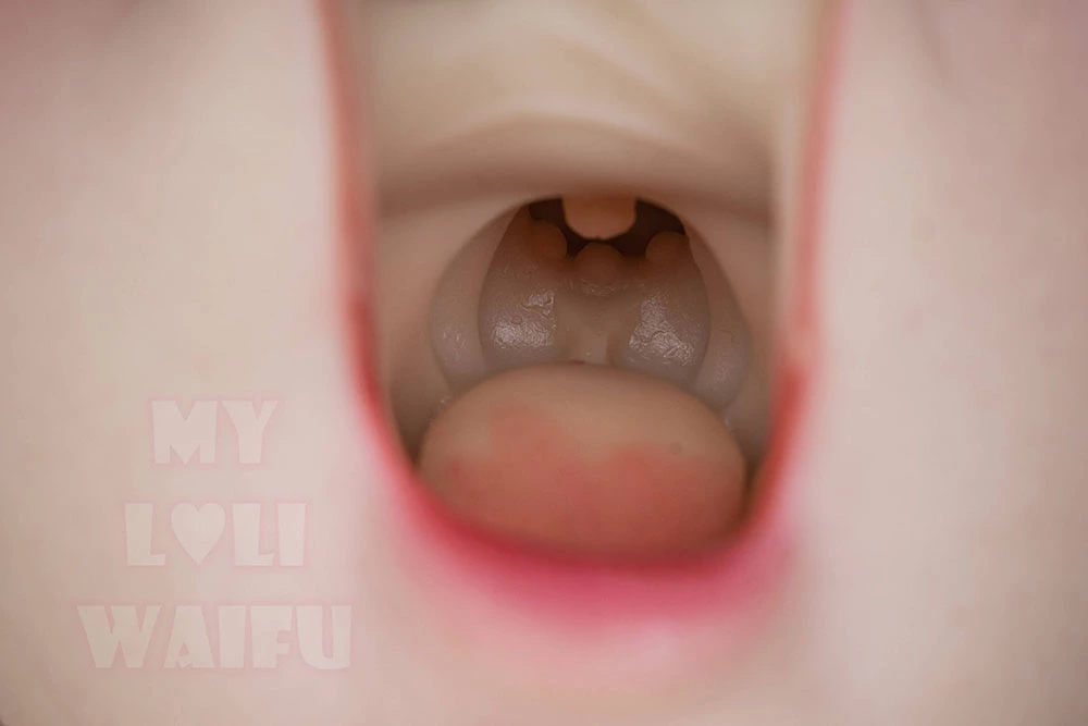 制服風 小柄 可愛いラブドール